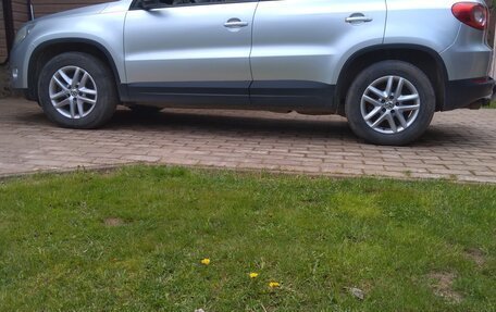 Volkswagen Tiguan I, 2009 год, 990 000 рублей, 20 фотография