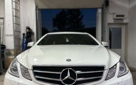 Mercedes-Benz E-Класс, 2012 год, 1 300 000 рублей, 2 фотография