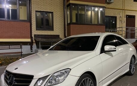 Mercedes-Benz E-Класс, 2012 год, 1 300 000 рублей, 6 фотография