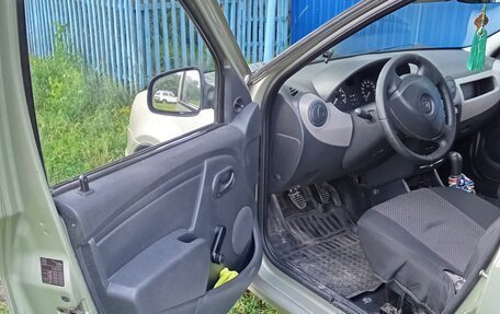 Renault Logan I, 2012 год, 550 000 рублей, 7 фотография