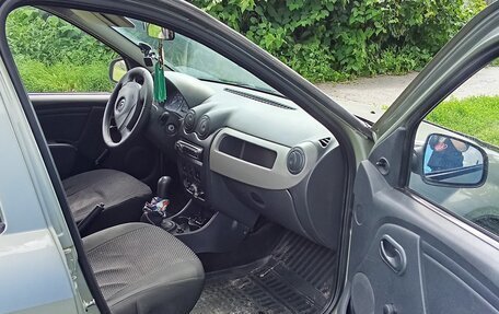 Renault Logan I, 2012 год, 550 000 рублей, 6 фотография