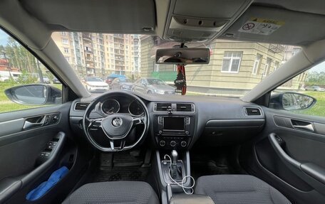 Volkswagen Jetta VI, 2015 год, 1 000 000 рублей, 6 фотография