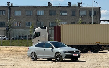 Volkswagen Jetta VI, 2015 год, 1 000 000 рублей, 8 фотография