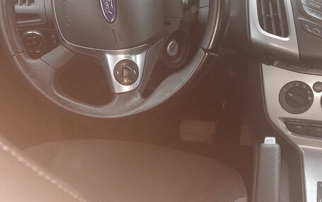 Ford Focus III, 2014 год, 950 000 рублей, 2 фотография