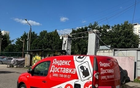 Renault Kangoo II рестайлинг, 2013 год, 460 000 рублей, 4 фотография