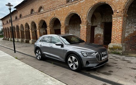 Audi e-tron I, 2019 год, 4 300 000 рублей, 10 фотография