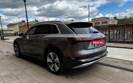 Audi e-tron I, 2019 год, 4 300 000 рублей, 4 фотография