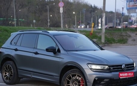 Volkswagen Tiguan II, 2017 год, 2 900 000 рублей, 1 фотография
