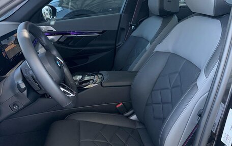 BMW 5 серия, 2025 год, 8 980 000 рублей, 23 фотография