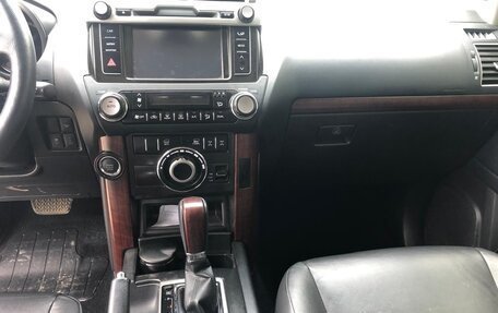 Toyota Land Cruiser Prado 150 рестайлинг 2, 2016 год, 4 700 000 рублей, 10 фотография
