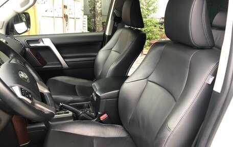 Toyota Land Cruiser Prado 150 рестайлинг 2, 2016 год, 4 700 000 рублей, 9 фотография