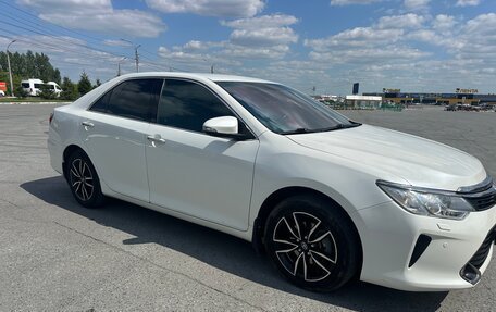 Toyota Camry, 2017 год, 2 500 000 рублей, 2 фотография