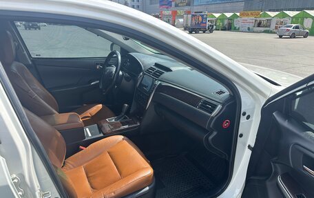 Toyota Camry, 2017 год, 2 500 000 рублей, 6 фотография