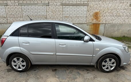 KIA Rio II, 2009 год, 600 000 рублей, 2 фотография