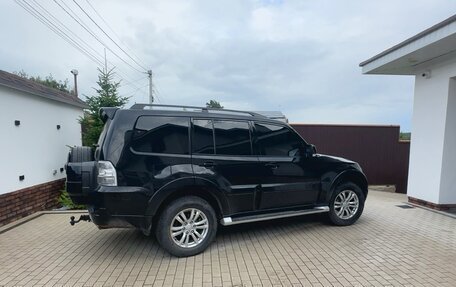 Mitsubishi Pajero IV, 2013 год, 2 350 000 рублей, 2 фотография