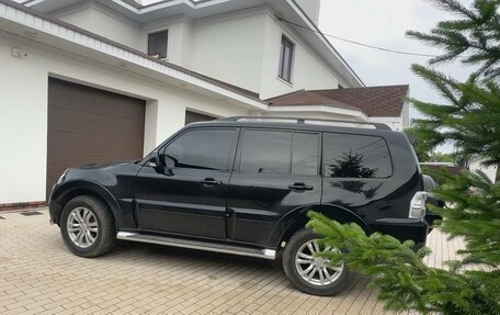 Mitsubishi Pajero IV, 2013 год, 2 350 000 рублей, 7 фотография