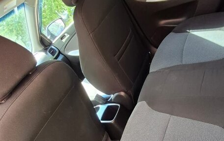 Hyundai Solaris II рестайлинг, 2013 год, 850 000 рублей, 6 фотография