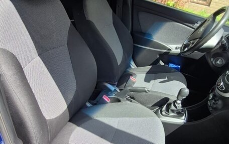 Hyundai Solaris II рестайлинг, 2013 год, 850 000 рублей, 9 фотография