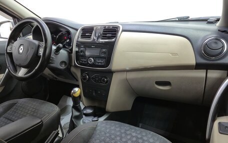 Renault Logan II, 2017 год, 760 000 рублей, 13 фотография