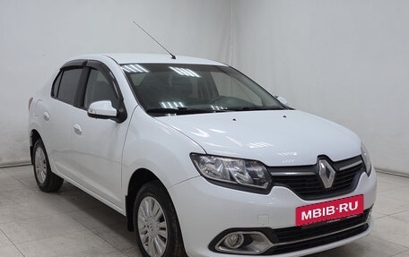 Renault Logan II, 2017 год, 760 000 рублей, 3 фотография