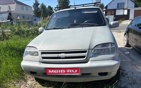Chevrolet Niva I рестайлинг, 2005 год, 170 000 рублей, 1 фотография