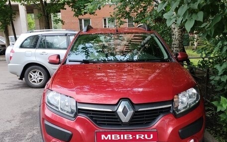 Renault Sandero II рестайлинг, 2015 год, 1 050 000 рублей, 1 фотография