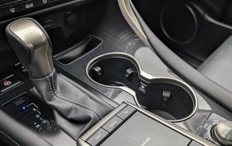 Lexus RX IV рестайлинг, 2021 год, 5 749 000 рублей, 19 фотография