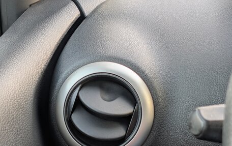 Nissan Note II рестайлинг, 2013 год, 960 000 рублей, 14 фотография