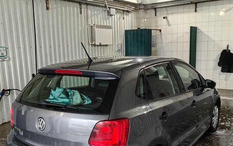 Volkswagen Polo VI (EU Market), 2011 год, 800 000 рублей, 7 фотография