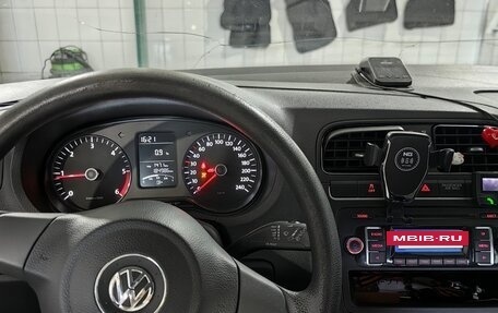 Volkswagen Polo VI (EU Market), 2011 год, 800 000 рублей, 12 фотография