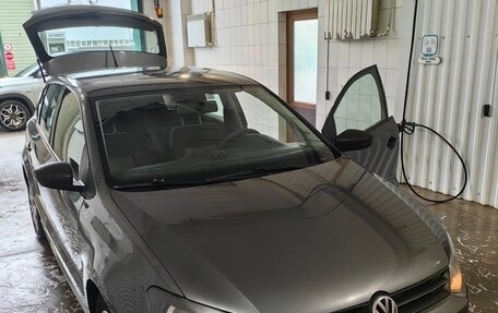 Volkswagen Polo VI (EU Market), 2011 год, 800 000 рублей, 9 фотография