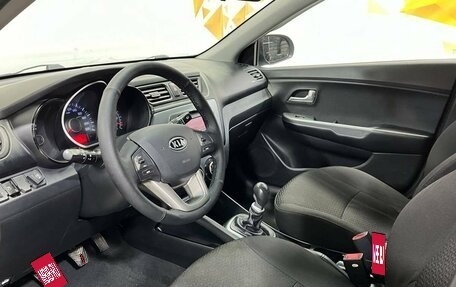 KIA Rio III рестайлинг, 2011 год, 700 000 рублей, 20 фотография