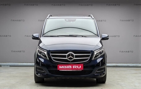 Mercedes-Benz V-Класс, 2019 год, 4 699 000 рублей, 3 фотография