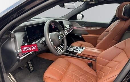 BMW 7 серия, 2025 год, 12 980 000 рублей, 9 фотография