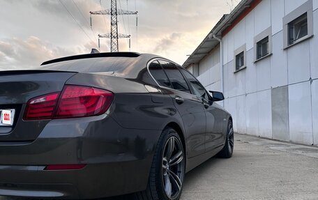BMW 5 серия, 2011 год, 1 870 000 рублей, 4 фотография