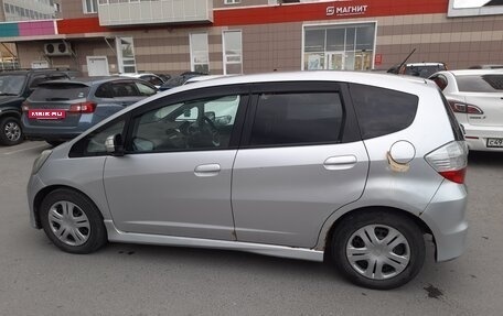 Honda Fit III, 2008 год, 570 000 рублей, 5 фотография