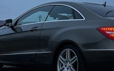 Mercedes-Benz E-Класс, 2010 год, 1 550 000 рублей, 2 фотография