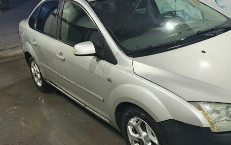 Ford Focus II рестайлинг, 2006 год, 525 000 рублей, 3 фотография