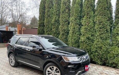 Ford Explorer VI, 2018 год, 3 490 000 рублей, 1 фотография