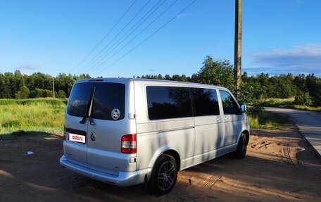 Volkswagen Caravelle T5, 2008 год, 1 060 000 рублей, 2 фотография