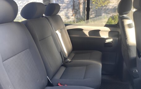 Volkswagen Caravelle T5, 2008 год, 1 060 000 рублей, 9 фотография