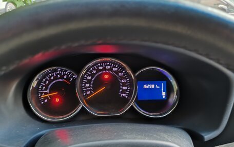 Renault Sandero II рестайлинг, 2015 год, 1 050 000 рублей, 2 фотография