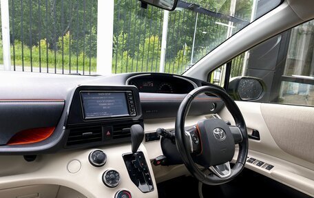 Toyota Sienta II, 2017 год, 1 479 000 рублей, 11 фотография