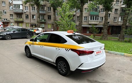 Hyundai Solaris II рестайлинг, 2021 год, 1 250 000 рублей, 7 фотография