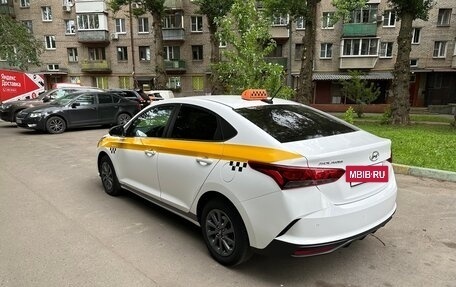 Hyundai Solaris II рестайлинг, 2021 год, 1 250 000 рублей, 6 фотография