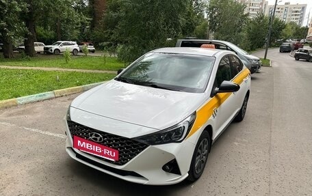 Hyundai Solaris II рестайлинг, 2021 год, 1 250 000 рублей, 9 фотография