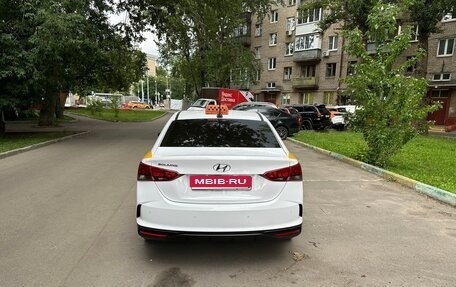 Hyundai Solaris II рестайлинг, 2021 год, 1 250 000 рублей, 5 фотография