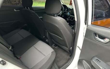 Hyundai Solaris II рестайлинг, 2021 год, 1 250 000 рублей, 19 фотография