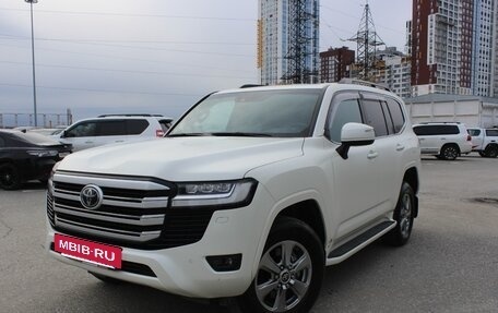 Toyota Land Cruiser, 2022 год, 10 350 000 рублей, 2 фотография