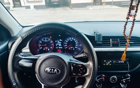 KIA Rio IV, 2017 год, 925 000 рублей, 10 фотография